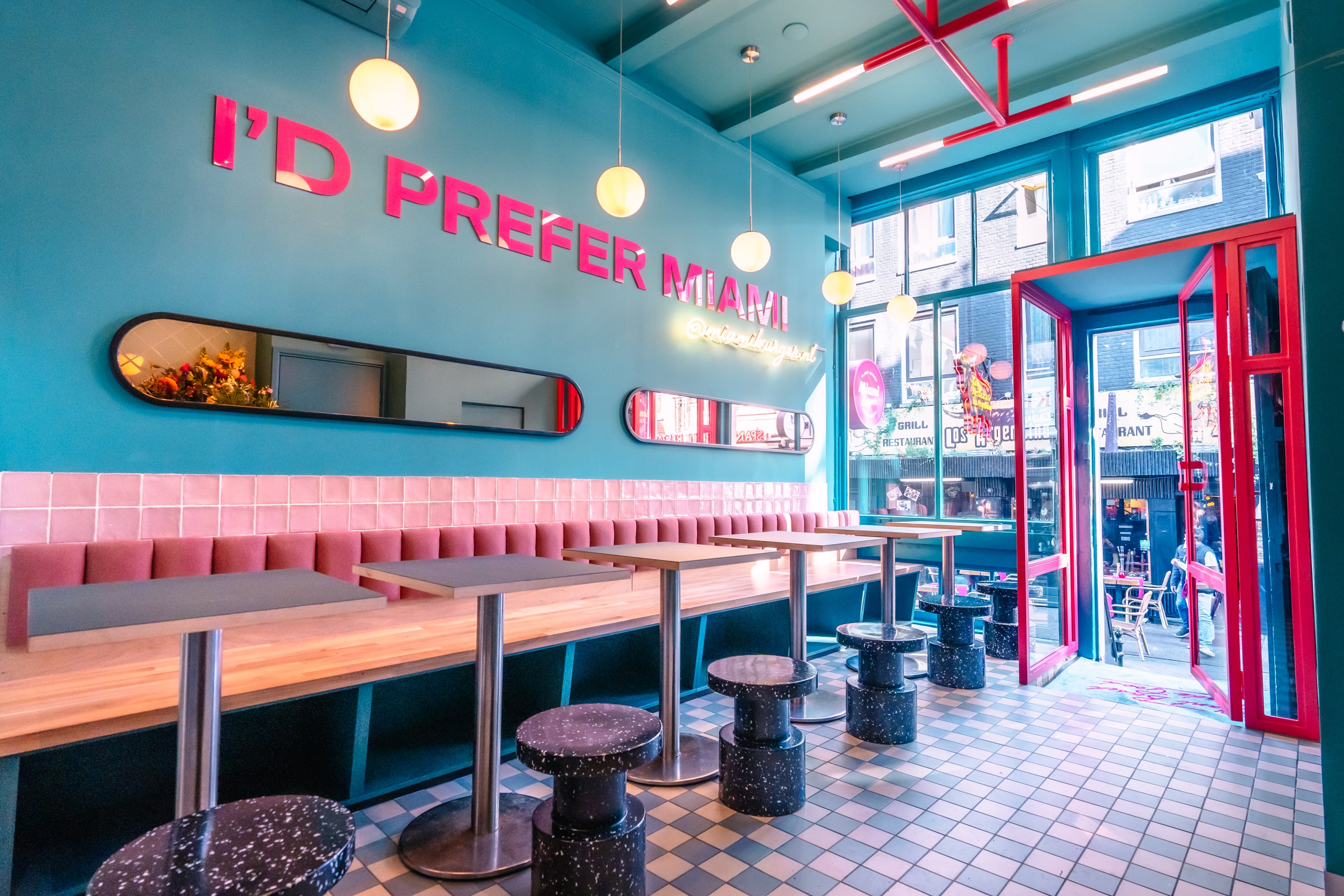 Miami Burger opent eerste vegan restaurant in Amsterdam en wil snel